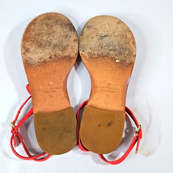 KATE SPADE New York Flowered T-Strap Red Leather Sandals Sz 7 - Picture 5 of 8